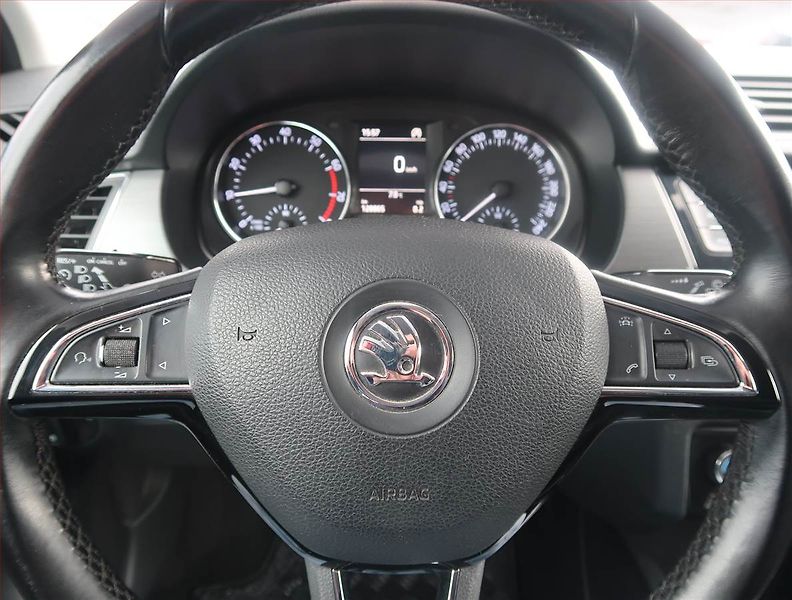 Škoda Fabia (2016) 1.2 TSI, Tempomat - fotka 15 z 26