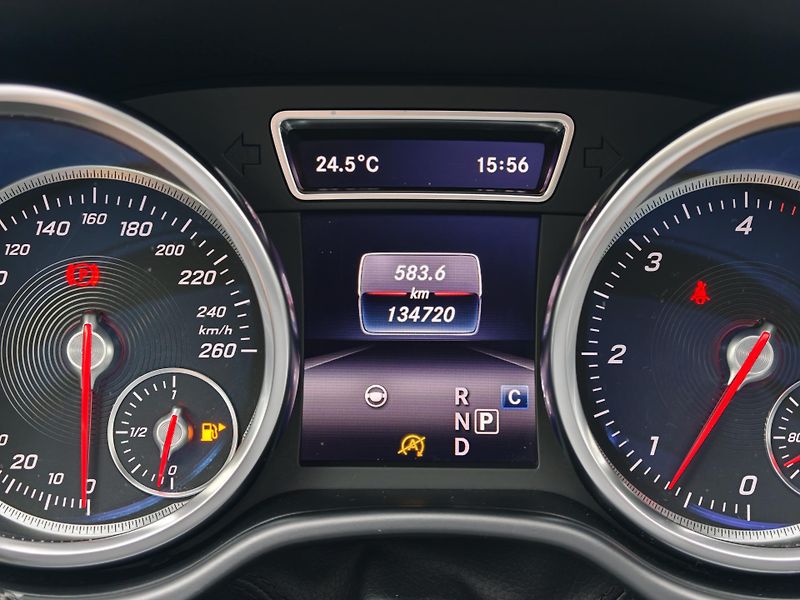 Mercedes-Benz GLE 350d 4M Plná výbava,2.maj - fotka 33 z 34