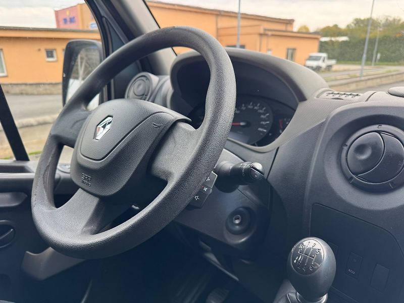 Renault Master (2016) 2.3 Maxi chlaďák 100kW - fotka 33 z 50