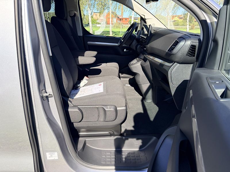 Toyota ProAce Verso 2.2 132KW 8 MÍST, 8AT, L2 - fotka 46 z 46