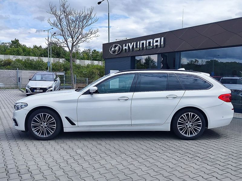 BMW Řada 5 520d/140kW Sportline - fotka 8 z 34