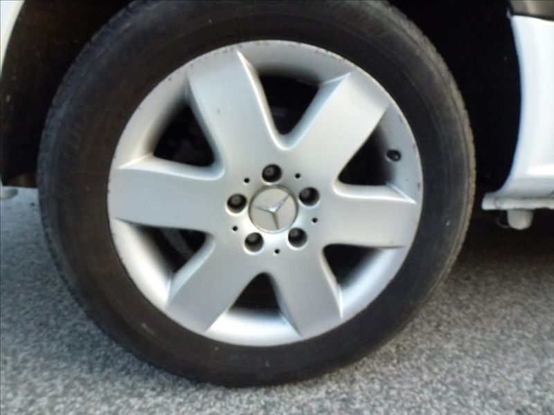 Mercedes-Benz Vito 2,2 113CDI  KAWA 5 míst - fotka 43 z 46