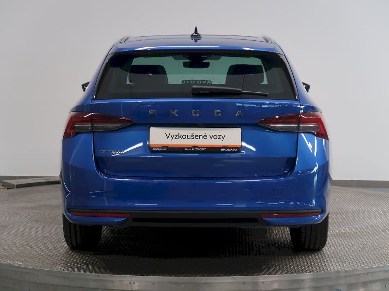Škoda Octavia (2024) TOP SELECTION 1.5TSI 110KW - fotka 9 z 40