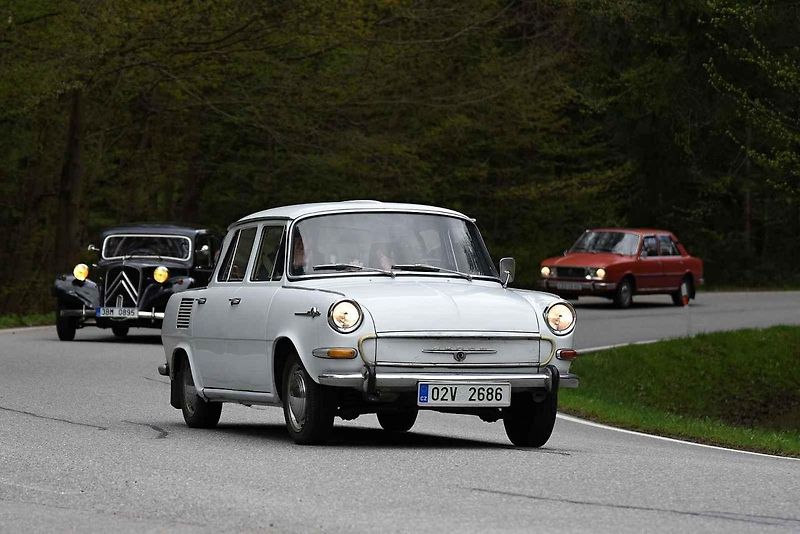 Motorističtí nadšenci pořádali na zahájení sezony v Adamově tradiční Zaklikovanou. Po přehlídce v areálu bývalých Adamovských strojíren následovala spanilá jízda Moravským krasem.