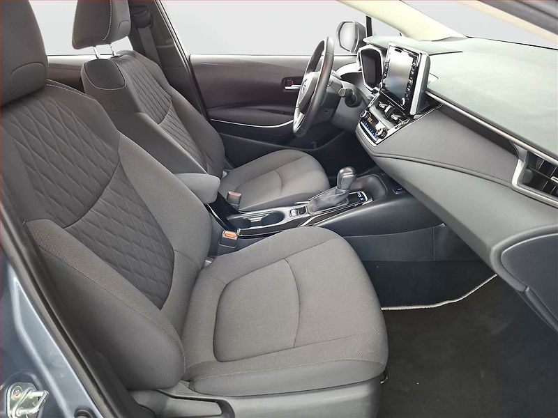 Toyota Corolla (2021) Comfort 1.8 Hybrid - fotka 9 z 16