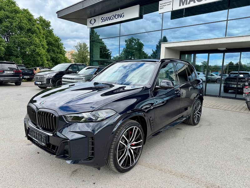 BMW X5 30xd Masáž Ventilace Softclose - fotka 3 z 25