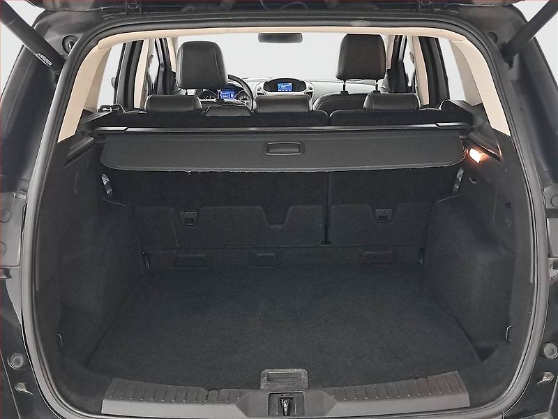 Ford Kuga (2013) 2.0 TDCi, 4X4, Tempomat - fotka 13 z 21