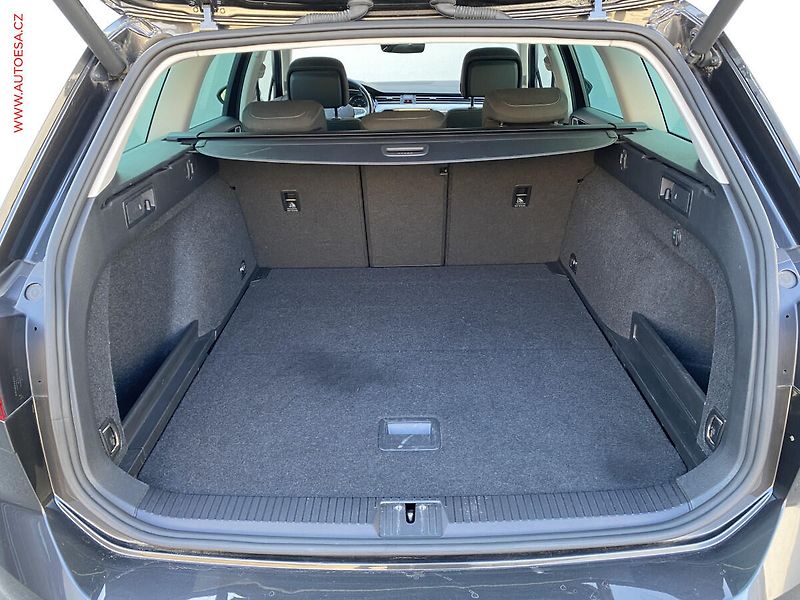 Volkswagen Passat (2021) 2.0 TDi, Business, DSG, LED - fotka 7 z 18