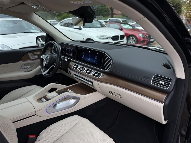 Mercedes-Benz GLE 450d AMG 4Matic Vzduch - fotka 9 z 23