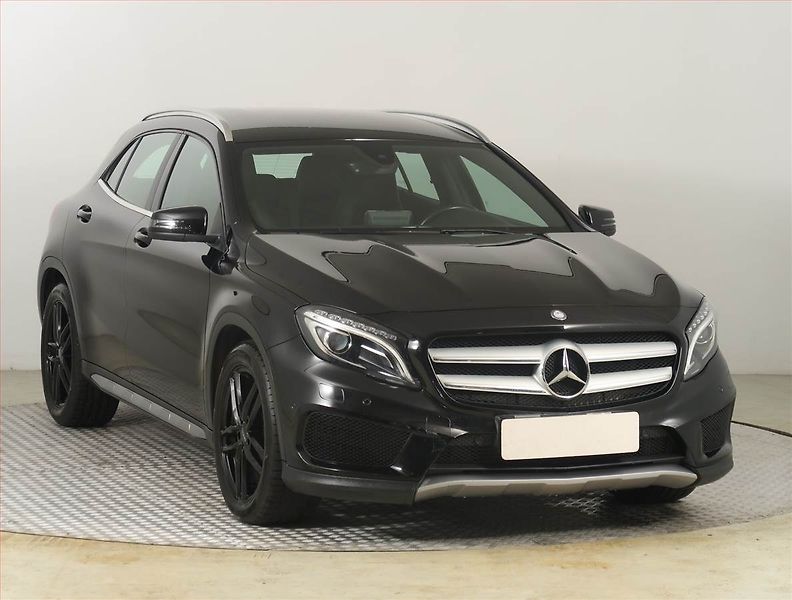 Mercedes-Benz GLA (2017) 200 d 4MATIC, 4X4 - fotografie inzerátu