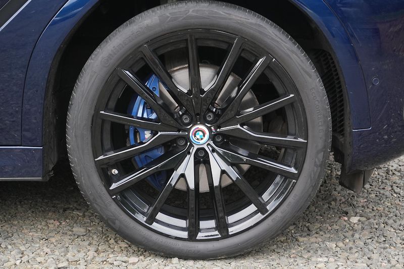 BMW X6 40i xDrive, ČR, Masáž, Webasto - fotka 12 z 44