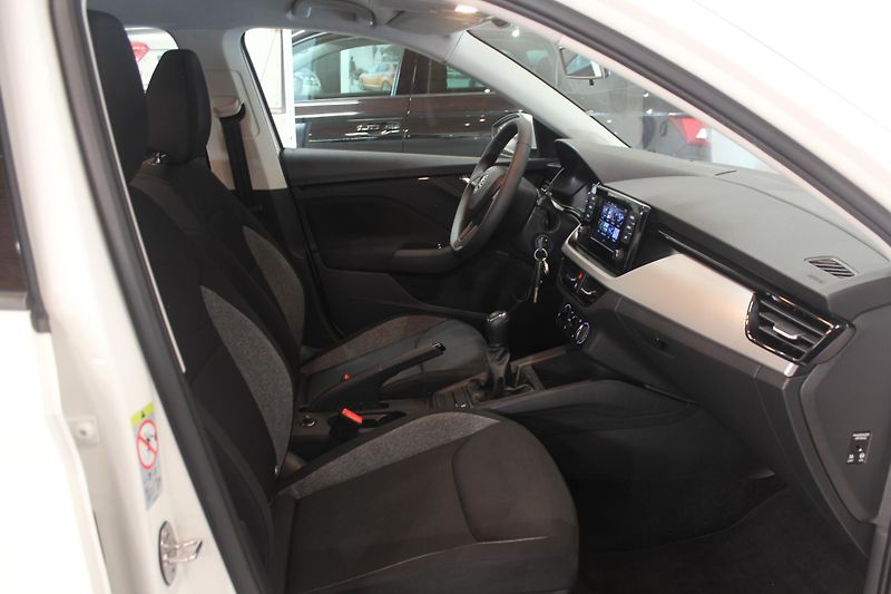 Škoda Scala (2019) 1.0 TSI 70kW Klima LED - fotka 21 z 31