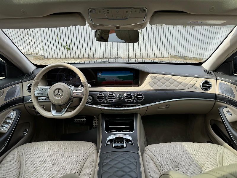 Mercedes-Benz Třídy S S560-4M-DESIGNO-LCD-R20-ČR - fotka 15 z 39