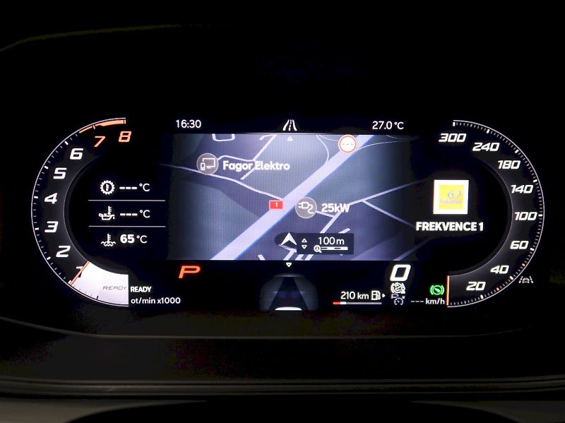 Cupra Leon (2025) 1.5eTSI 110KW DSG - fotka 17 z 41