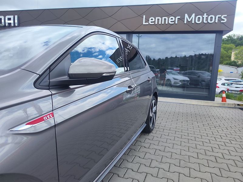 Volkswagen Polo 2.0 TSi/147kW GTI DSG - fotka 10 z 27