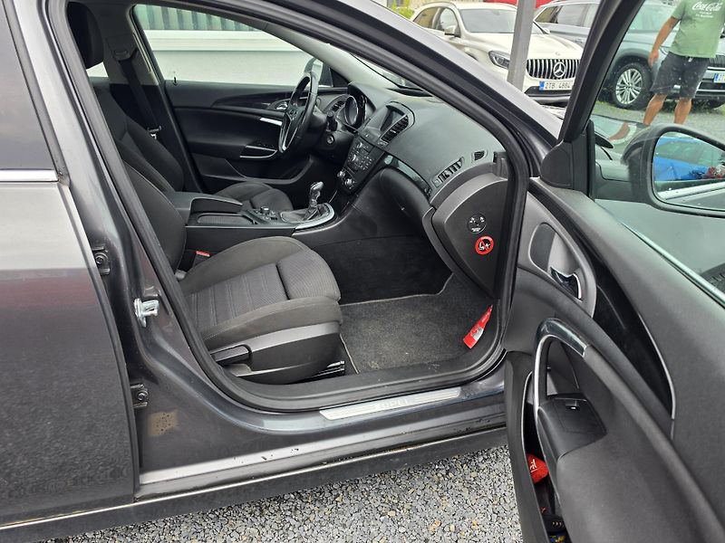 Opel Insignia 2.0CDTI Opc Line - fotka 15 z 20