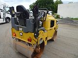Caterpillar (2014) Tandemový vybrační valecCB22B  - náhled 7