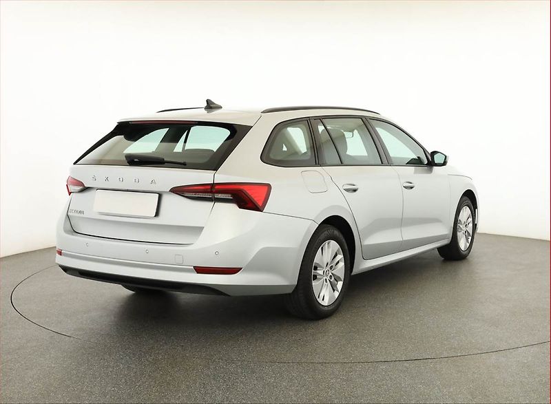 Škoda Octavia (2022) Ambition 2.0 TDI, ČR,1.maj - fotka 5 z 24
