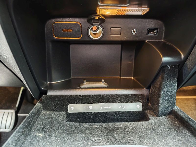 Citroën C4 SpaceTourer (2019) 1,2 PureTech 130 Shine EAT8 - fotka 21 z 24