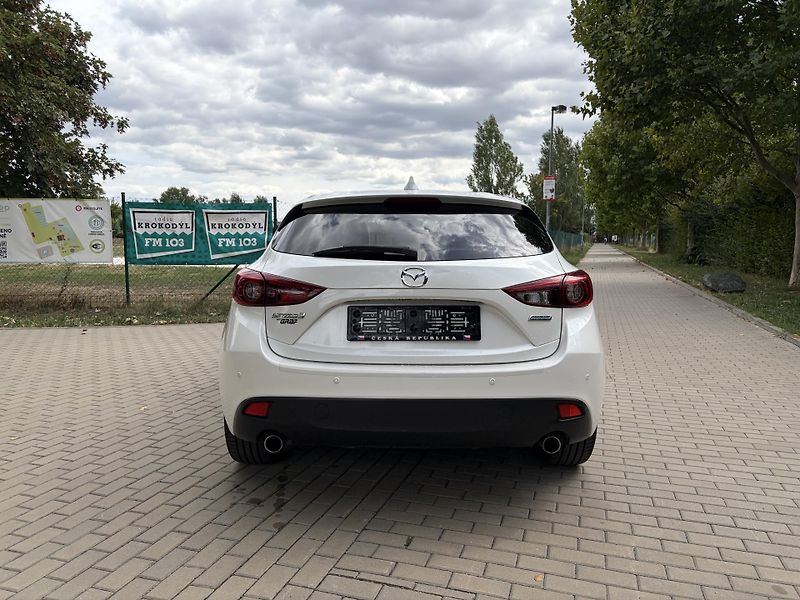 Mazda 3 2.0 Sports-Line - fotka 10 z 31