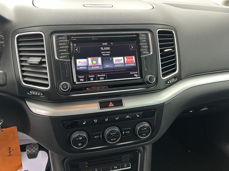 Volkswagen Sharan (2016) 1,4TSi 110 Comfortline 7 míst  - fotka 47 z 58