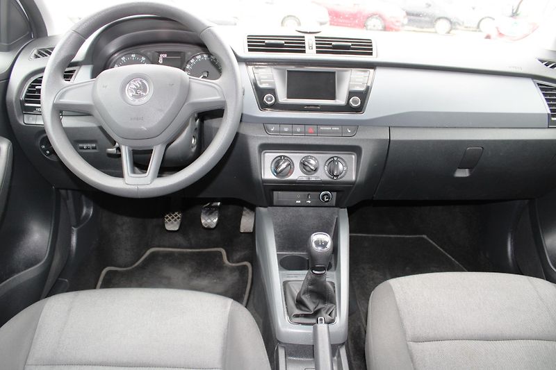 Škoda Fabia (2016) 1,2TSI KLIMA EL.OKNA ALUKOLA - fotka 13 z 17