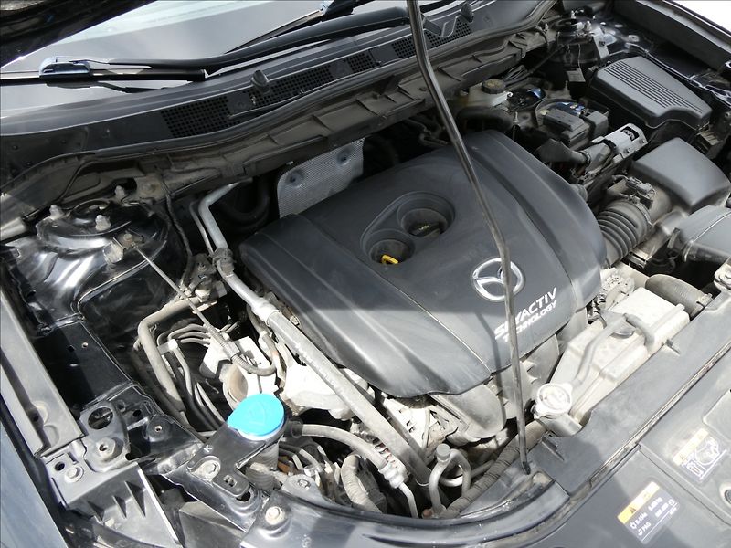 Mazda CX-5 2,5 Skyactiv 141kW AWD automat - fotka 37 z 42