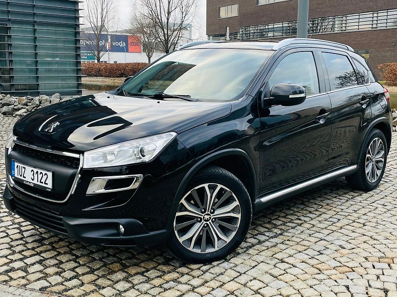 Peugeot 4008 1.8HDI 4x4 VÝHŘEV KAMERA TAŽNÉ - fotka 2 z 52