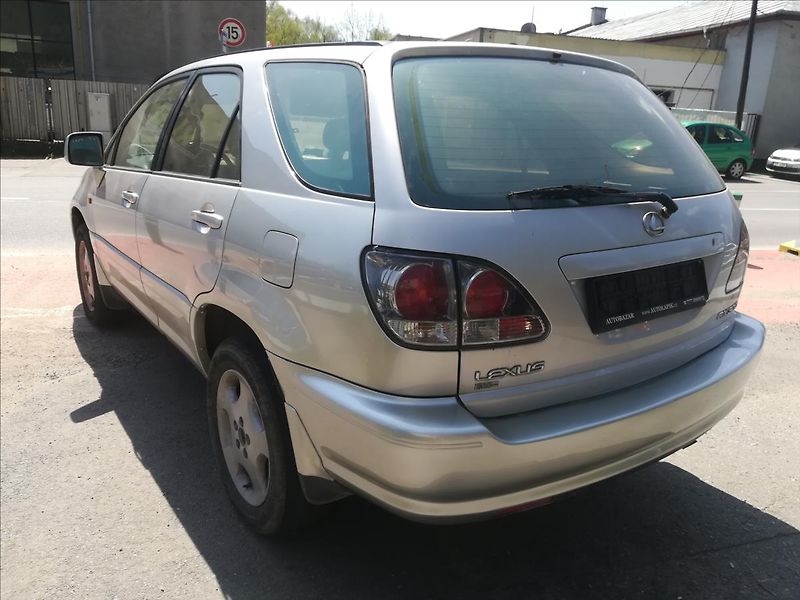 Lexus RX 300 3,0 EXECUTIVE - fotka 9 z 19