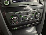 Škoda Octavia (2013) RS 2.0 TDI, Xenony, Tempomat - náhled 14