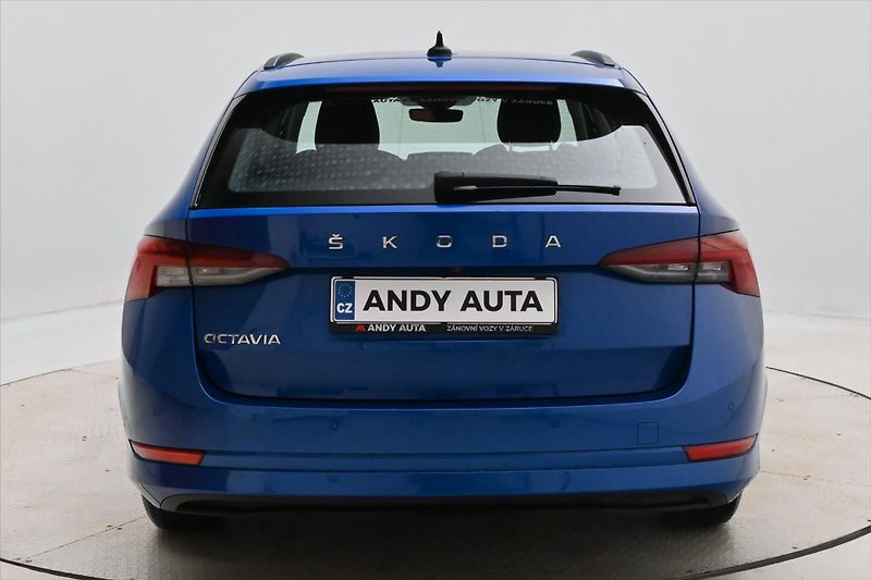 Škoda Octavia 2,0 TDI 110kW DSG Ambiente Zár - fotka 6 z 32