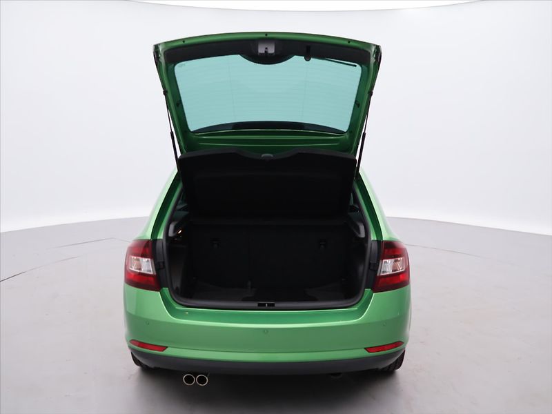 Škoda Rapid 1.2 TSI 63kW MonteCarlo Xenon - fotka 9 z 26