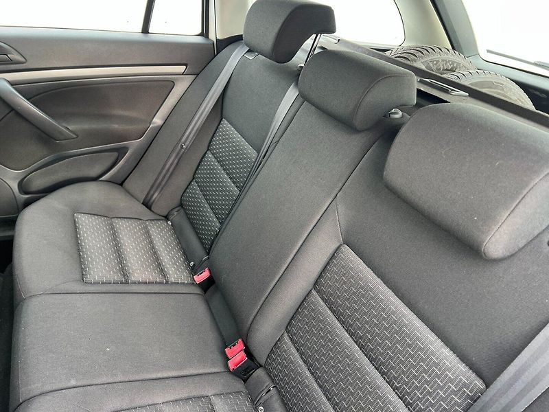Škoda Octavia (2013) 1.6TDi 77kW! 2x kola! - fotka 15 z 17