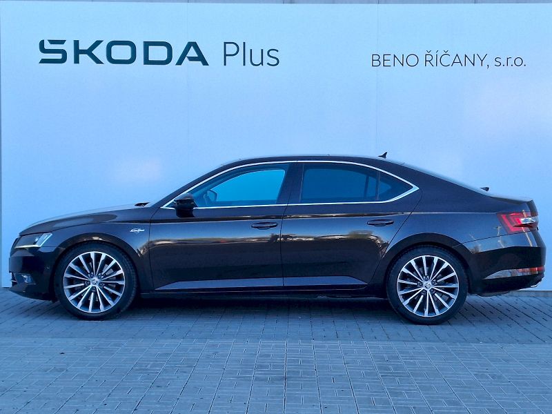 Škoda Superb (2017) L&K DSG 4x4 2,0TSi 206kW - fotka 3 z 35