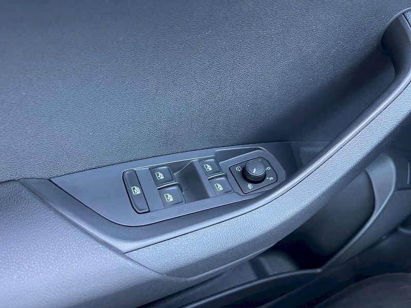 Škoda Karoq (2024) 1.5 TSI 110kW DSG Selection - fotka 21 z 30
