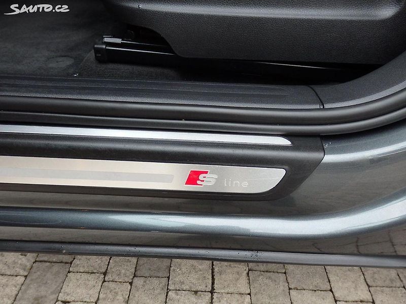 Audi Q5 3.0 TDI 176 kW S LINE - fotka 20 z 29