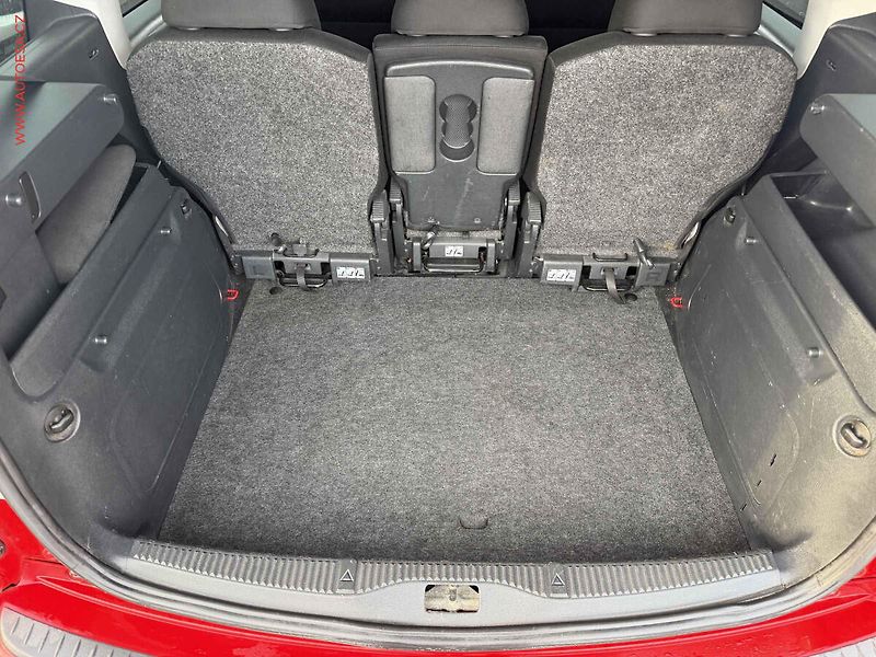 Škoda Roomster (2011) 1.6 TDi, ČR, Attractive - fotka 7 z 18