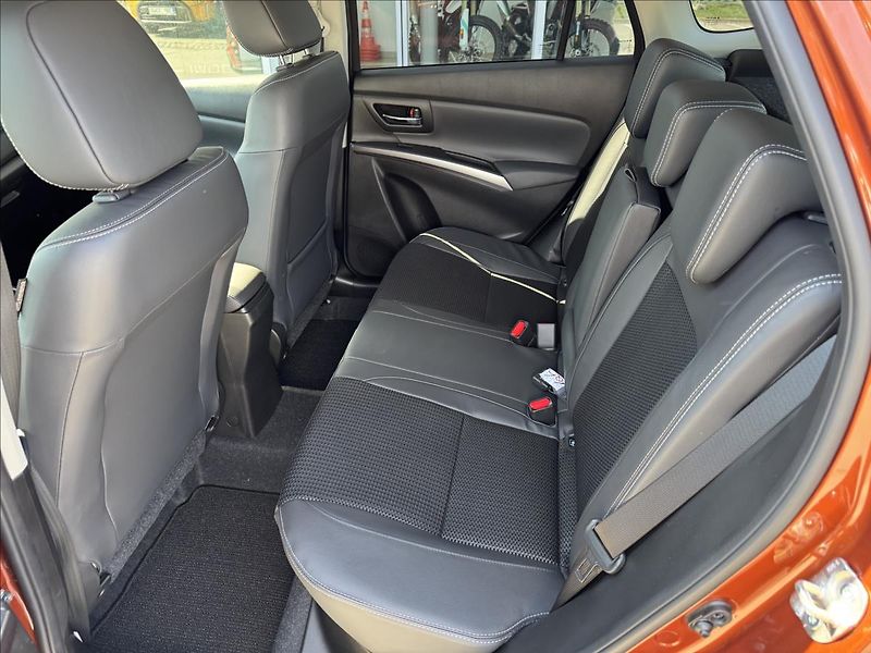 Suzuki S-Cross (2026) 1,4 Elegance AllGrip - fotka 5 z 6