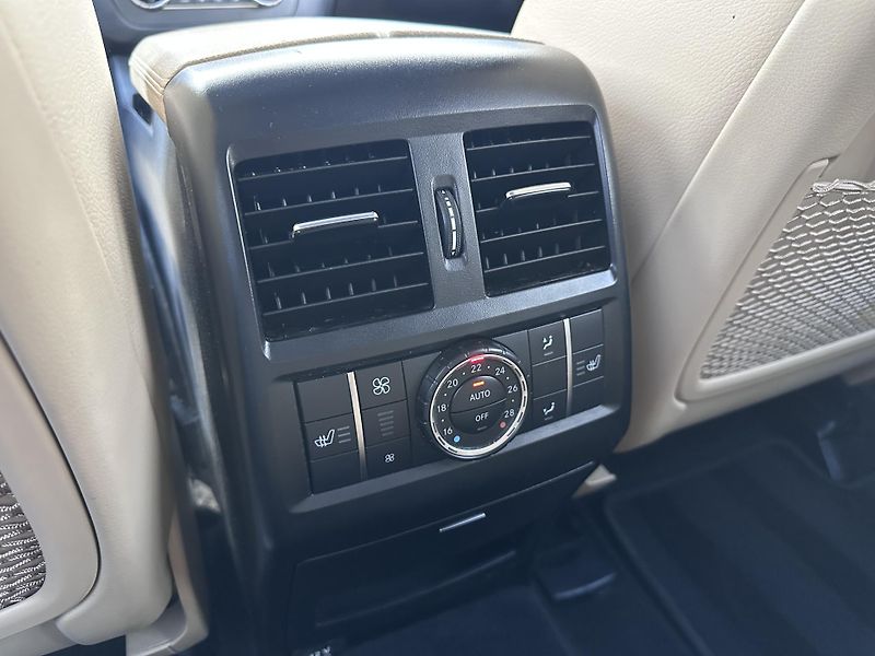 Mercedes-Benz GLS 350d AMG 4MATIC 9G - fotka 24 z 28