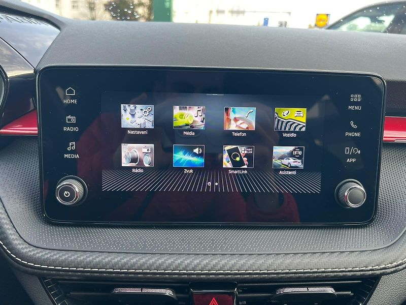 Škoda Fabia Monte Carlo 1,0 TSI 85KW DSG - fotka 13 z 26