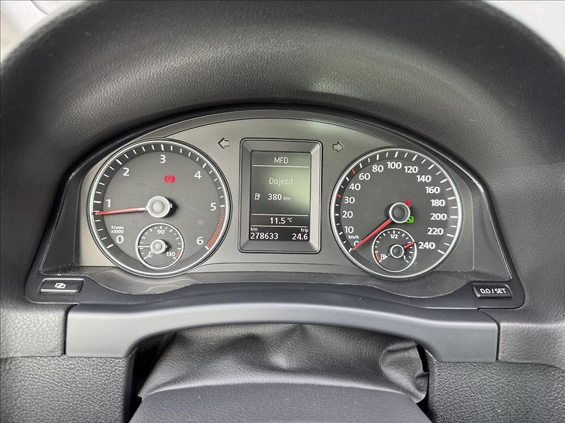 Volkswagen Golf Plus 2,0 TDI 100kW Style DSG - fotka 17 z 36