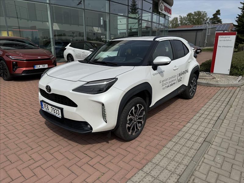 Toyota Yaris Cross 1,5 Style 4x4 - fotka 1 z 12