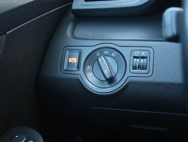 Volkswagen Passat (2006) Comfortline 2.0 TDI, 4X4 - fotka 18 z 19