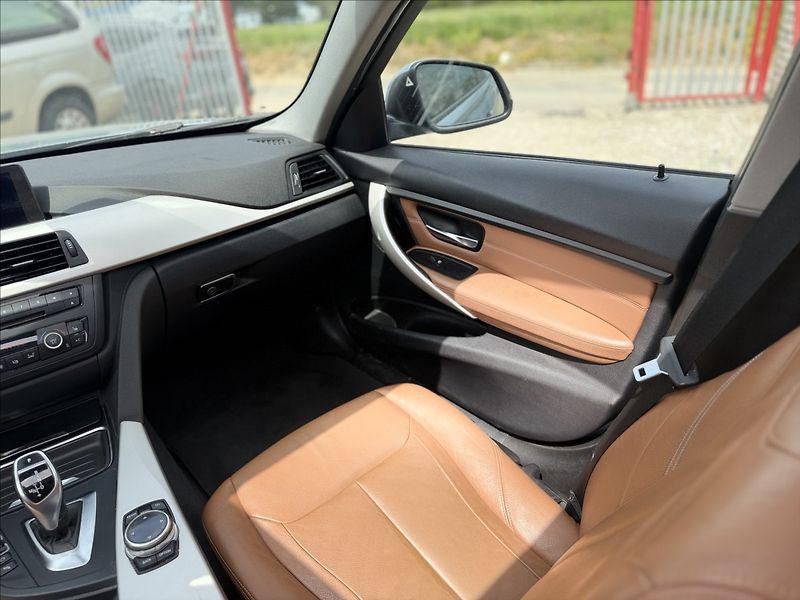 BMW Řada 3 2,0 XDRIVE NAVI,LED,PANO,DPH - fotka 24 z 39