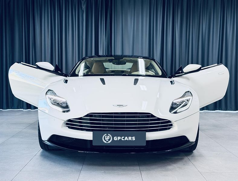 Aston Martin DB11 (2017) V12*5.2*B&O*360*TOP - fotka 3 z 43