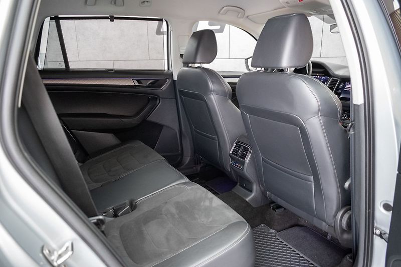 Škoda Kodiaq 2.0 TDI STYLE+*TAŽNÉ*DPH*ČR 1M - fotka 16 z 48