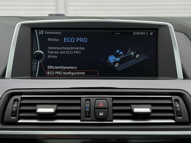 BMW Řada 6 640d Coupé 8AT 230kW Head-Up K - fotka 31 z 42