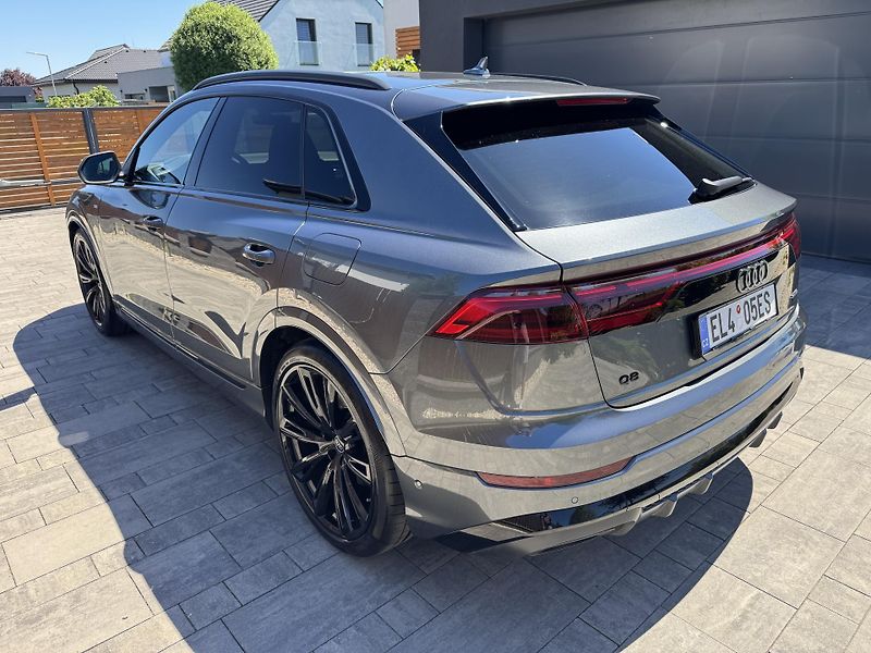 Audi Q8 (2025) 60TFSI e QUATTRO, B&O, Tažné  - fotka 16 z 38