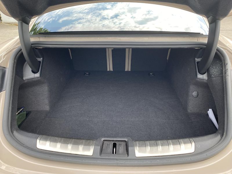 Porsche Taycan Taycan 4S - fotka 16 z 25