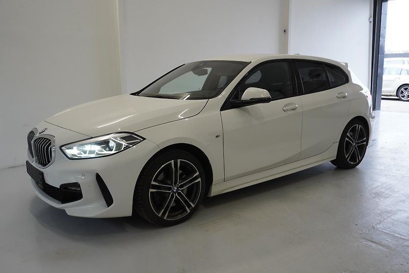BMW Řada 1 120D 2,0 XDRIVE M-SPORT AUT. - fotka 1 z 25